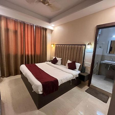 The Divine Oak Hotel Katra  Luaran gambar