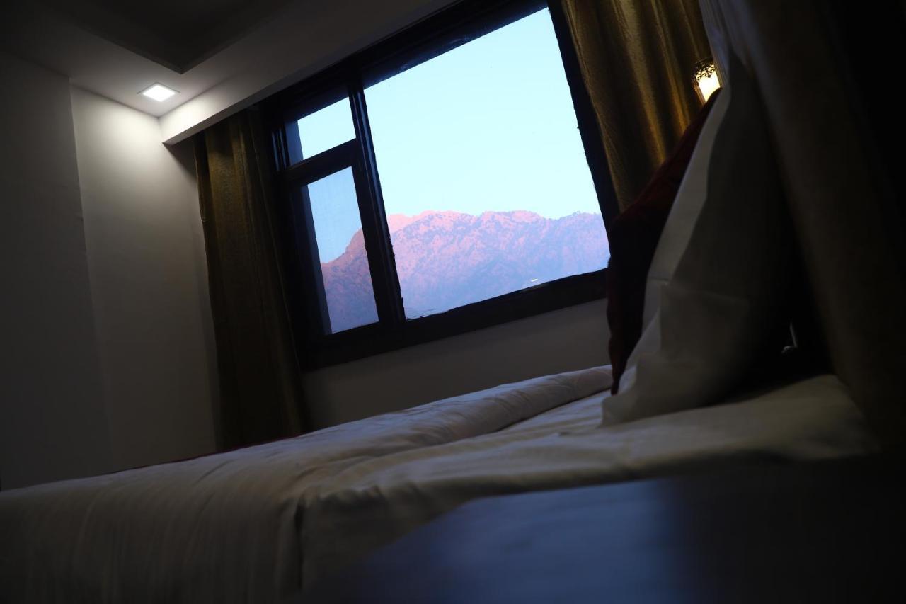 The Divine Oak Hotel Katra  Luaran gambar