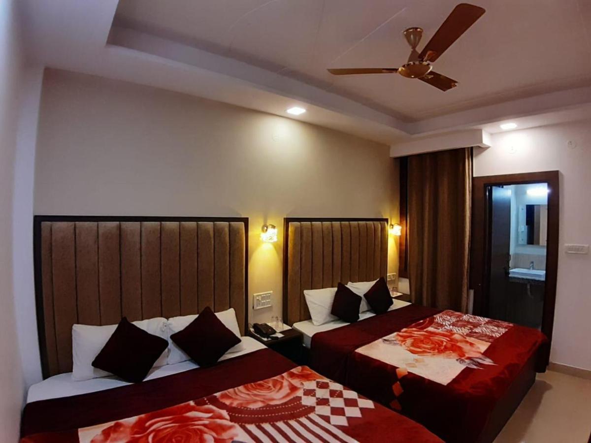 The Divine Oak Hotel Katra  Luaran gambar