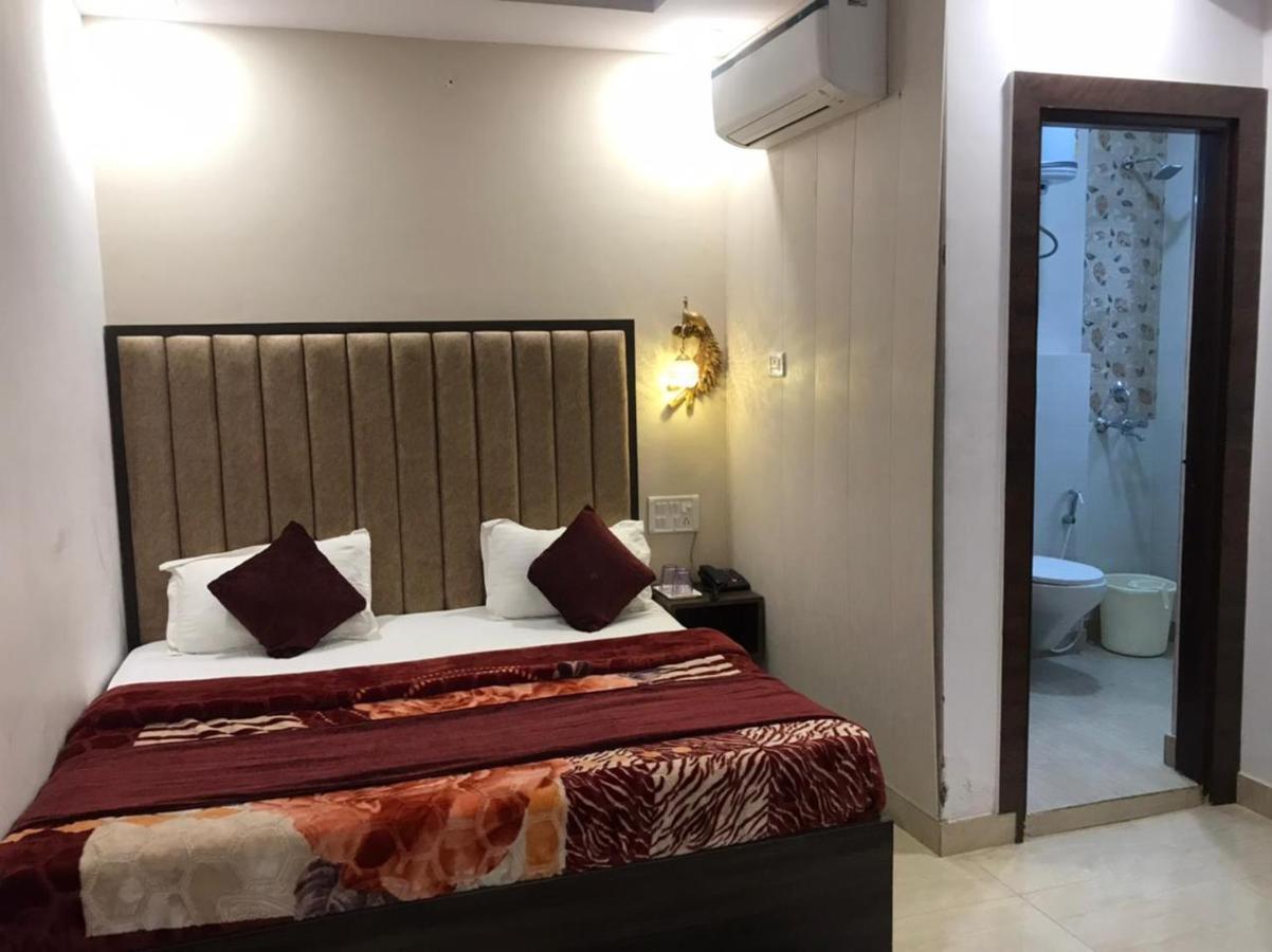 The Divine Oak Hotel Katra  Luaran gambar