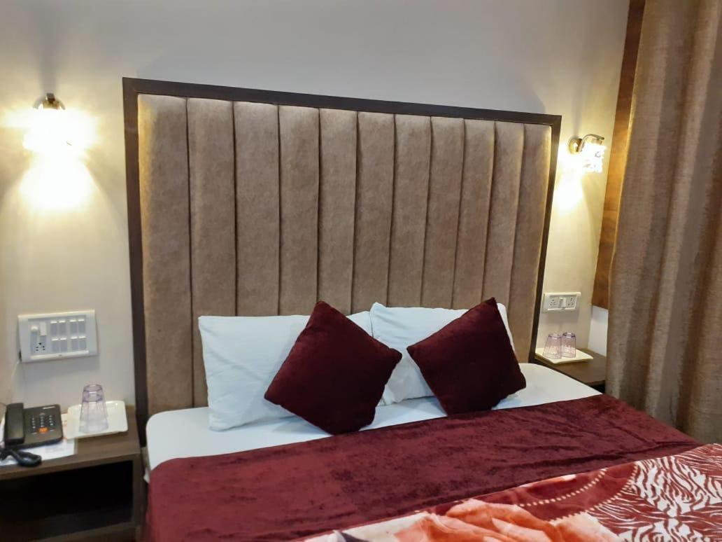 The Divine Oak Hotel Katra  Luaran gambar