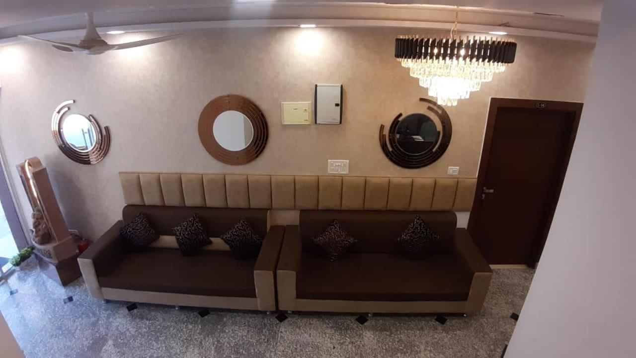 The Divine Oak Hotel Katra  Luaran gambar