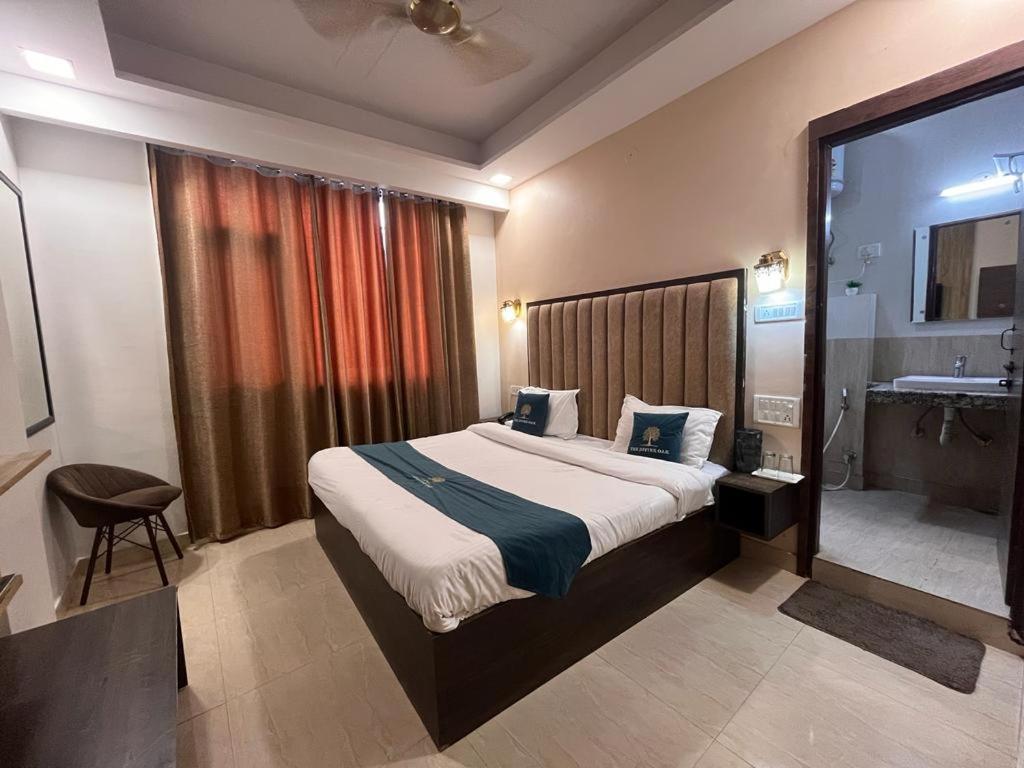 The Divine Oak Hotel Katra  Luaran gambar